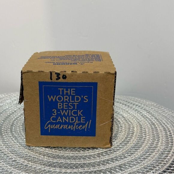 BBW Vampire Blood 3 Wick Scented Candle NWT - Picture 4 of 4